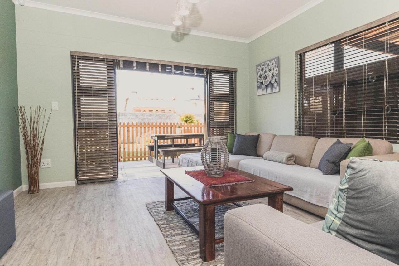 Salty Corner Cottage Swakopmund Ngoại thất bức ảnh
